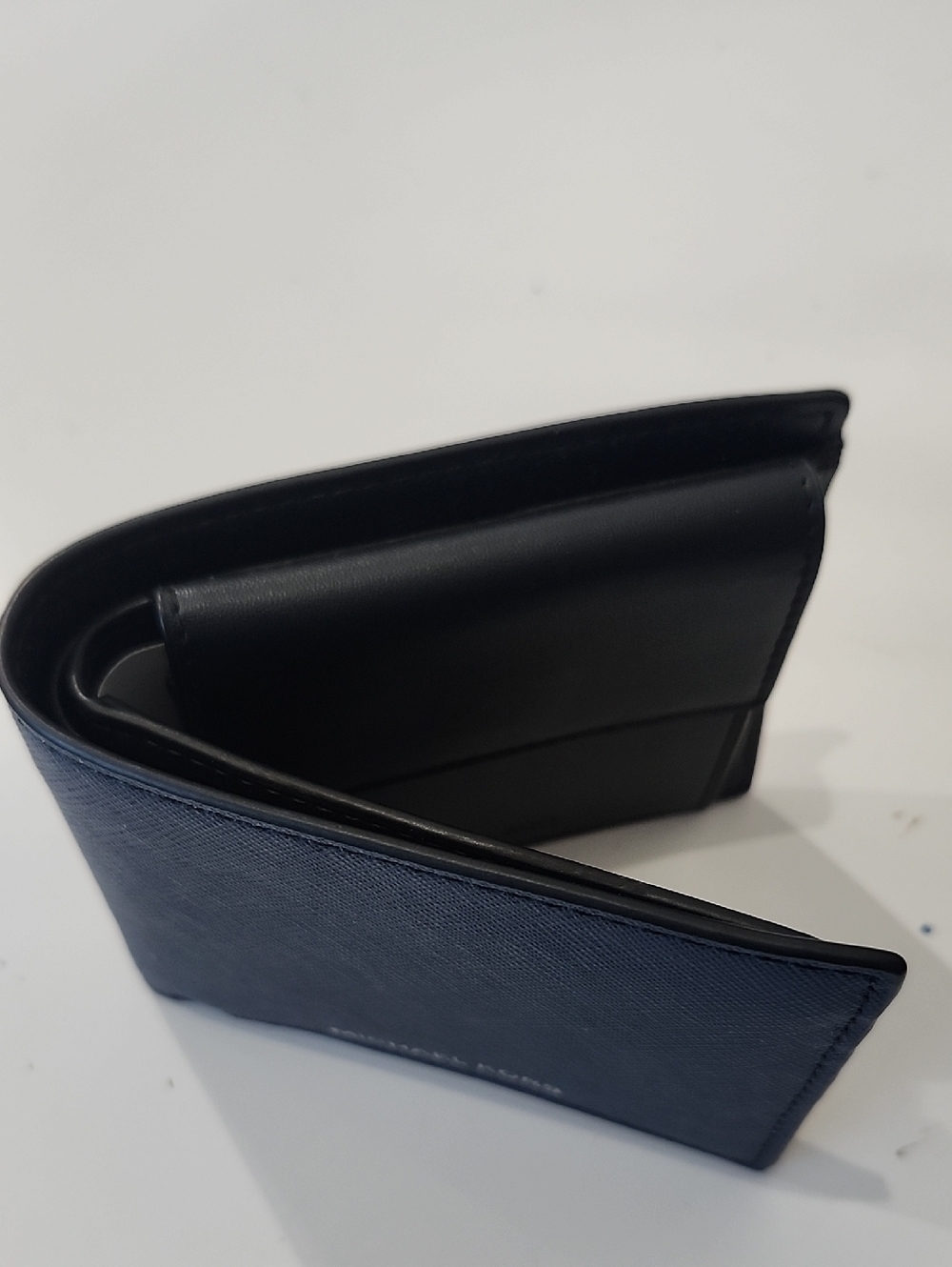 MICHAEL KORS BIFOLD W COIN PKT LEATHER/NAVY - Picture 2 of 9